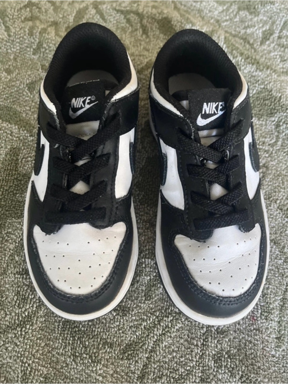 Nike Kids Black and White Low-Top Sneakers - Classic Swoosh